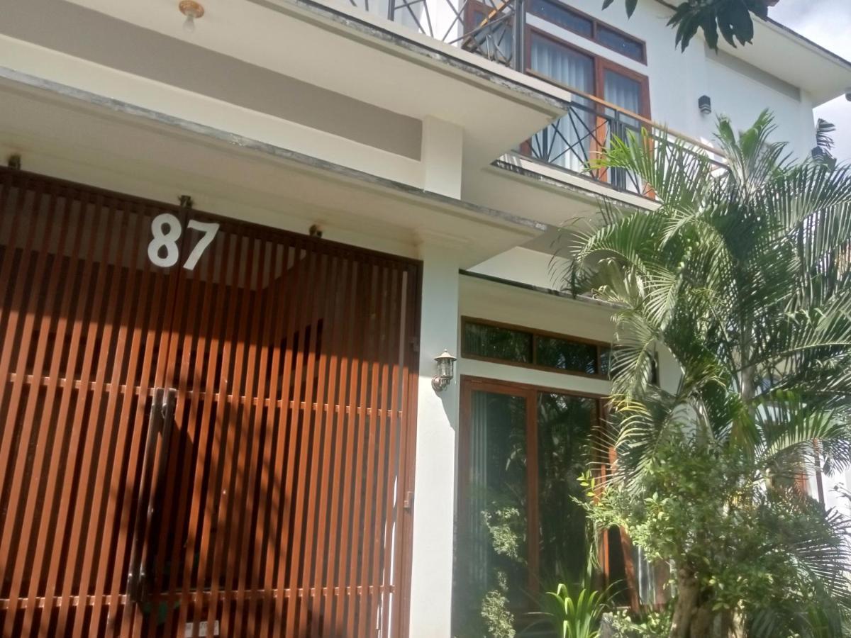 Warm Villas Lombok Kuta  Exterior foto